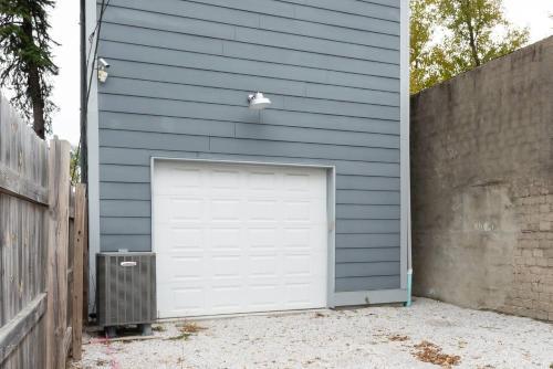 4 Bed 4 Bath Home In Indianapolis