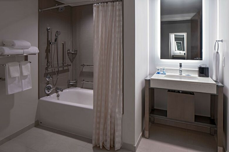 Hotel Hyatt House Indianapolis Downtown