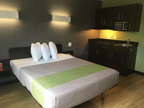 Hotel Studio 6 Indianapolis