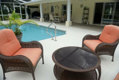 Great Villa, Private Pool, Located At Golf Course