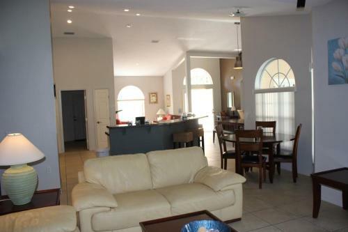 Villa Bruijstens - Executive - 4 Bedroom
