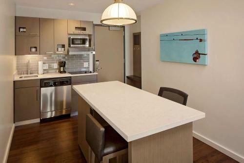 Hotel Hyatt House Irvine/john Wayne Airport