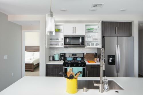Luxury Collection Upscale Apartments Homes