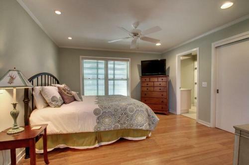 808 Ocean Boulevard