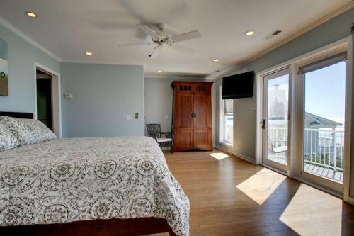 808 Ocean Boulevard