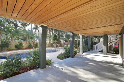 2602 Hartnett Boulevard Home