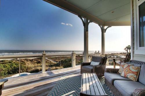 400 Ocean Boulevard