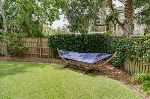 Carolina Boulevard 122