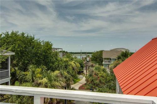 Carolina Boulevard 122