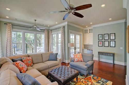 602 Carolina Boulevard Home