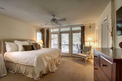 31 Beachwood West