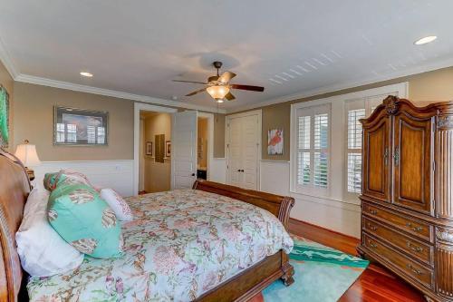 3407 Cameron Boulevard Home