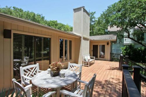 7 Edgewater Ally Home