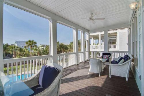 Carolina Boulevard 916