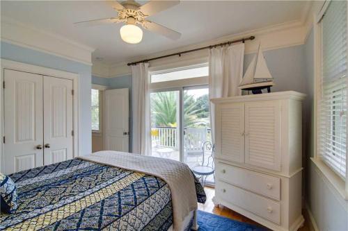 Cameron Boulevard 3901