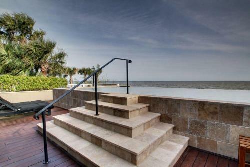 114 Ocean Boulevard