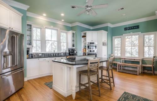 54th Ave 14 - Sandy Shanty Home