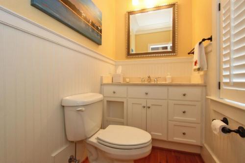 3008 Hartnett Boulevard Home