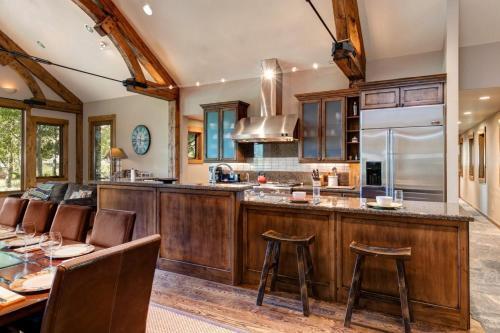 Abode At Teton Manor
