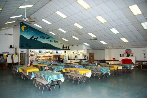 Pio Pico Camping Resort Studio Cabin 11