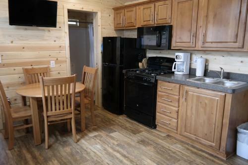 Pio Pico Camping Resort Cottage 6