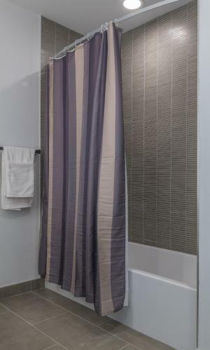 Home Away Apartments At Warren
