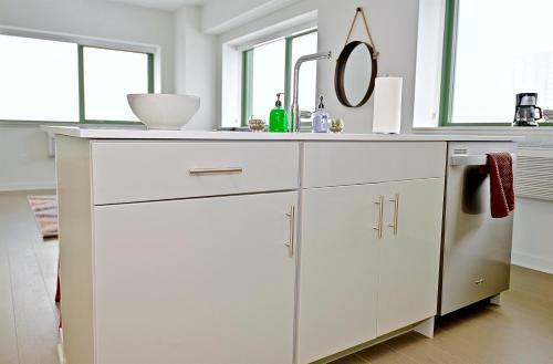 Kasa Manhattan View Apartments