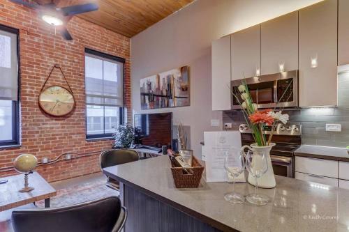 Apartamento ? 2br 2ba ? Gym ? Netflix ? Alexa ? Rooftop ?