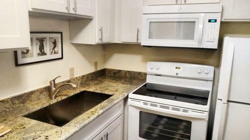 Apartamento On The Green Condo