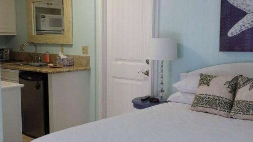 Bed & Breakfast Paradise Palms B & B