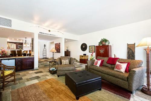 Villa Royal Sea Cliff 109