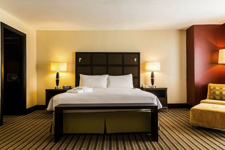 Hotel Renaissance Caracas