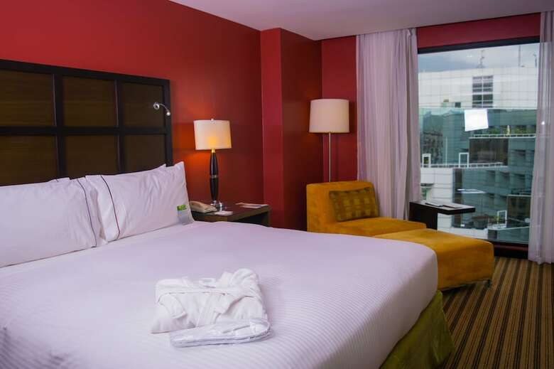 Hotel Renaissance Caracas