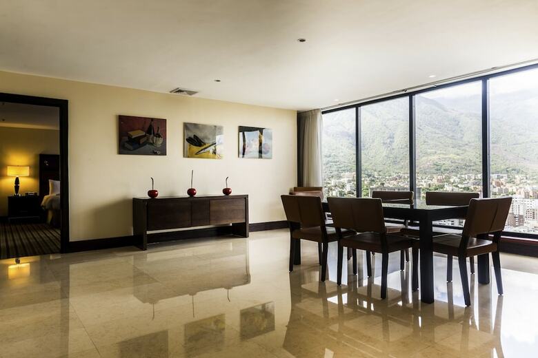 Hotel Renaissance Caracas