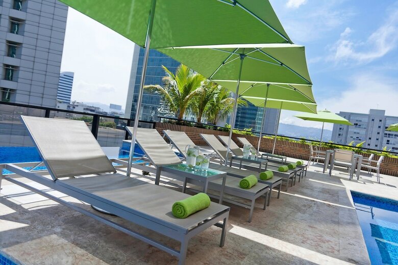 Hotel Renaissance Caracas