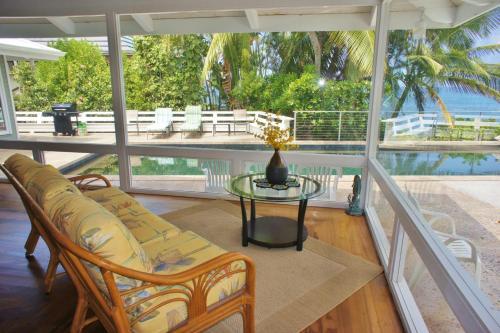 Villa Bay Watch