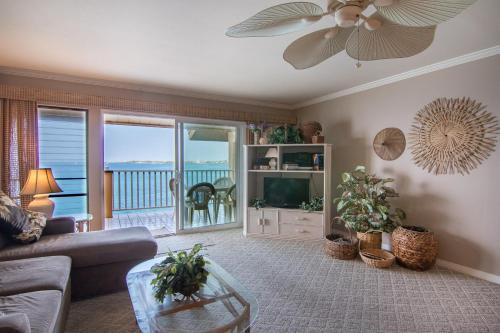 Sea Village 4305