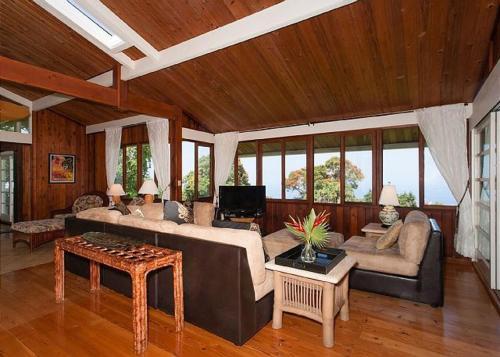 Villa Orchid Inn