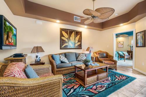 Beach Villas At Kahalu'u 2-101