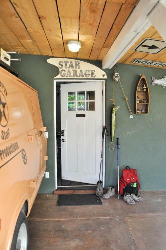 The Star Garage