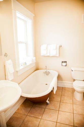 Grand Circle Bed And Breakfast