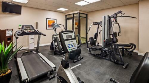Best Western Plus Kendall Hotel & Suites