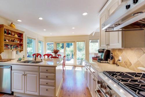 Creekside Retreat