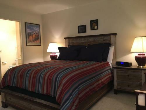 Sun Valley Condo 153