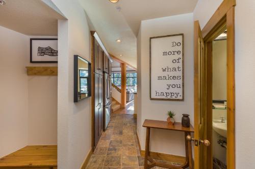Ski Tip #8723 Townhouse