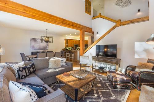 Ski Tip #8723 Townhouse