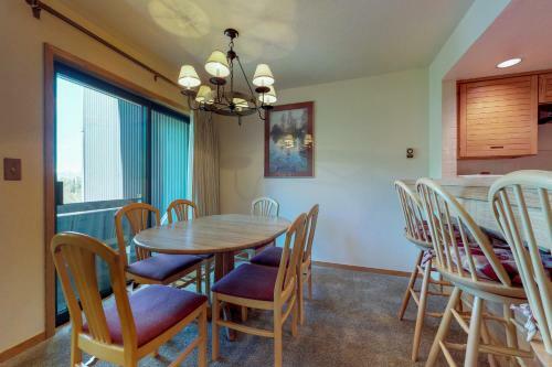 Frostfire Condominiums B19