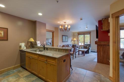 Apartamento Springs #8811 Condo