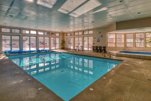 Apartamento Liftside Condominiums 306