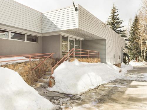 Apartamento Liftside Condominiums 203